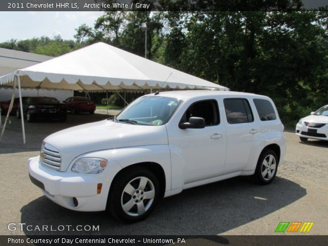 2011 Chevrolet HHR LS in Arctic Ice White