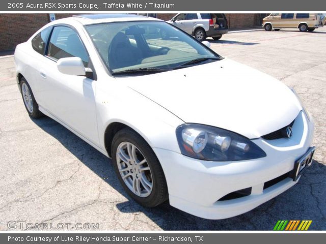 2005 Acura RSX Sports Coupe in Taffeta White