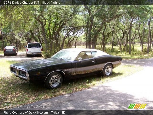 1971 Dodge Charger R/T in Black
