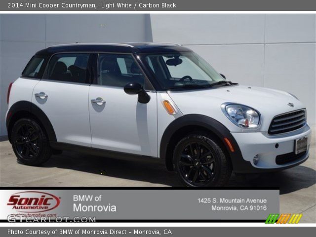 2014 Mini Cooper Countryman in Light White