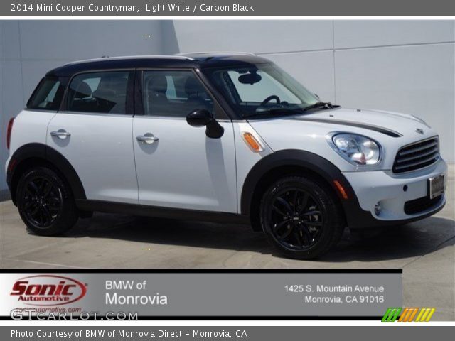 2014 Mini Cooper Countryman in Light White