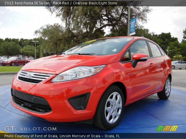 2013 Ford Fiesta SE Sedan in Race Red