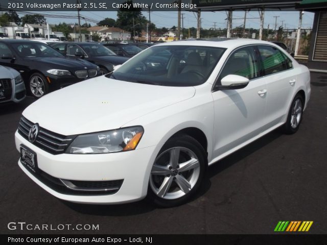 2012 Volkswagen Passat 2.5L SE in Candy White