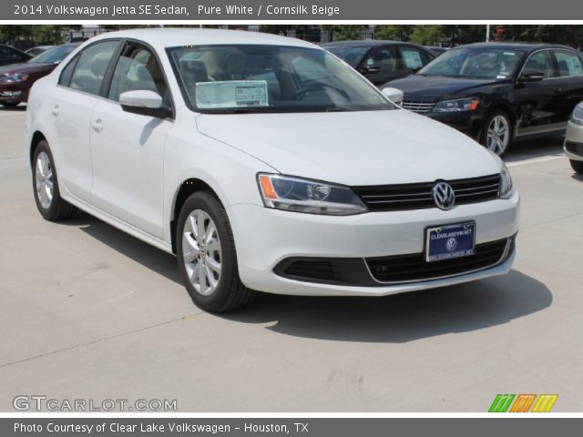 2014 Volkswagen Jetta SE Sedan in Pure White