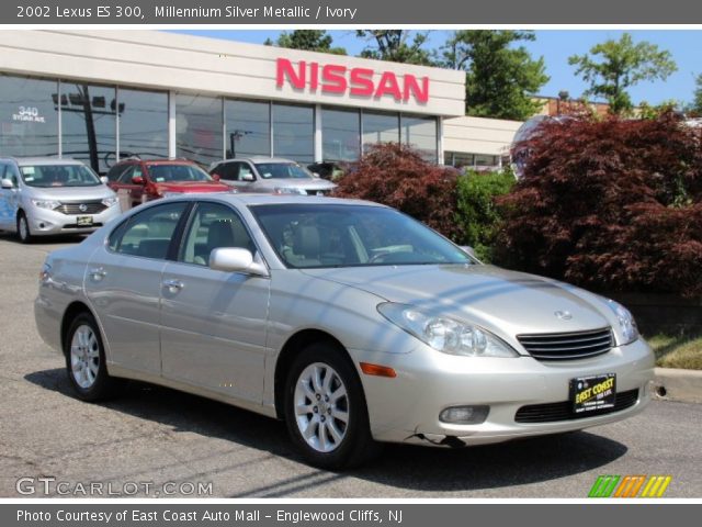 2002 Lexus ES 300 in Millennium Silver Metallic