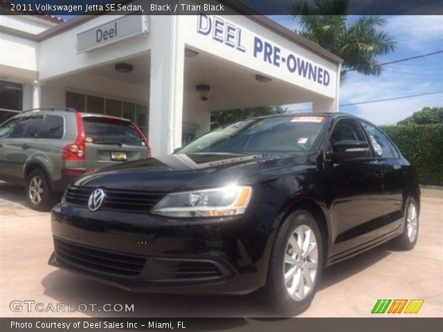 2011 Volkswagen Jetta SE Sedan in Black