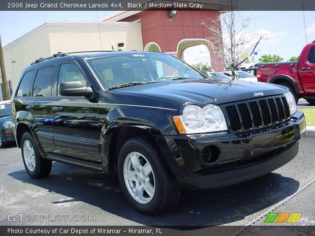 2006 Jeep Grand Cherokee Laredo 4x4 in Black