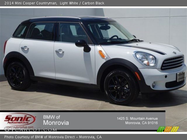2014 Mini Cooper Countryman in Light White