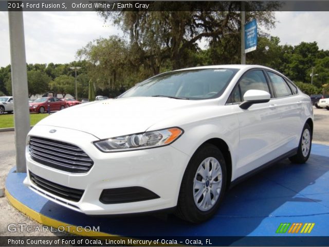 2014 Ford Fusion S in Oxford White