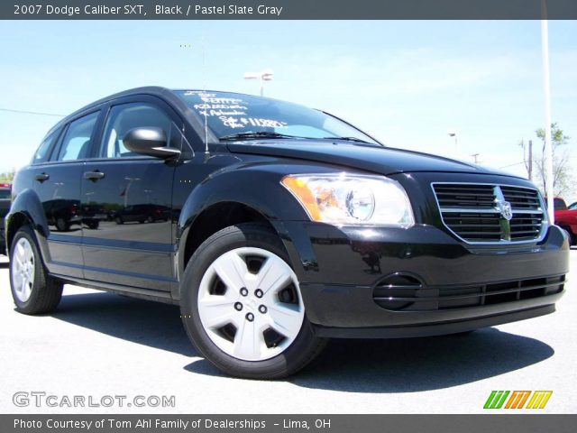 2007 Dodge Caliber SXT in Black