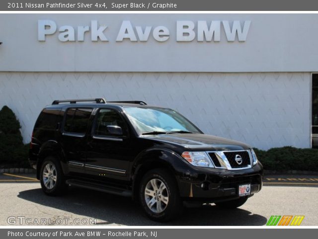 2011 Nissan Pathfinder Silver 4x4 in Super Black