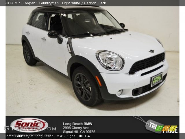 2014 Mini Cooper S Countryman in Light White