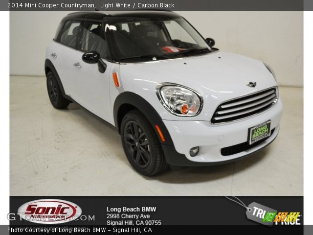 2014 Mini Cooper Countryman in Light White