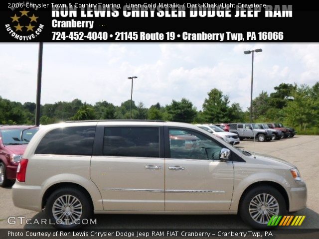 2006 Chrysler Town & Country Touring in Linen Gold Metallic