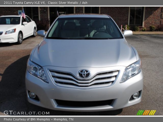 2011 Toyota Camry XLE V6 in Classic Silver Metallic