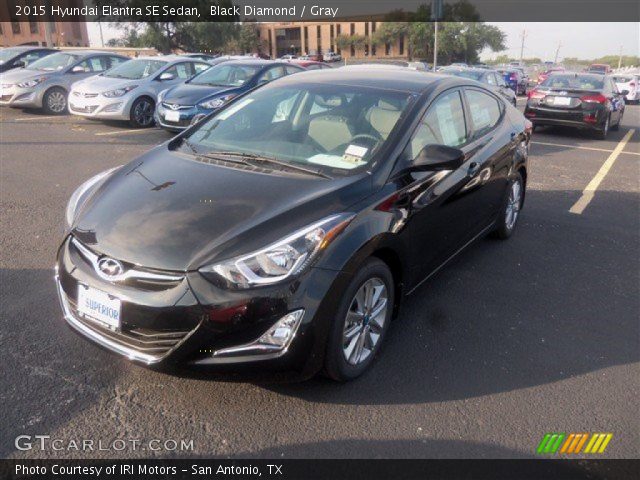 2015 Hyundai Elantra SE Sedan in Black Diamond