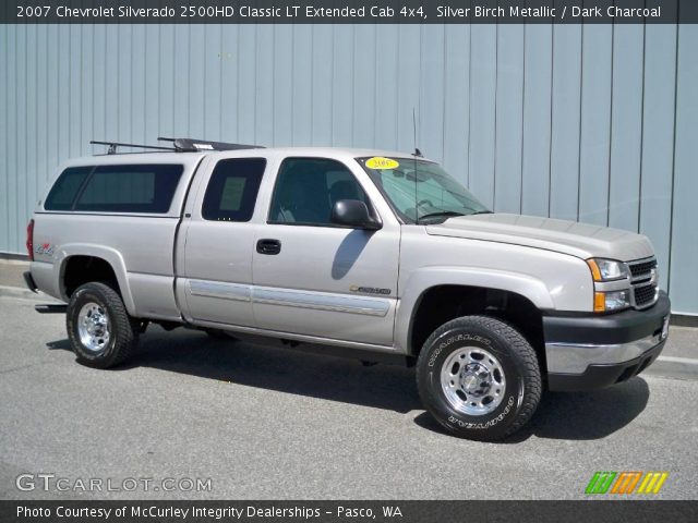 2007 Chevrolet Silverado 2500HD Classic LT Extended Cab 4x4 in Silver Birch Metallic