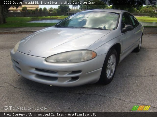 2002 Dodge Intrepid SE in Bright Silver Metallic