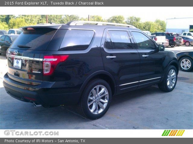 2015 Ford Explorer XLT in Tuxedo Black