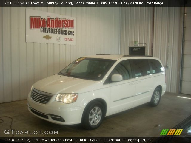 2011 Chrysler Town & Country Touring in Stone White