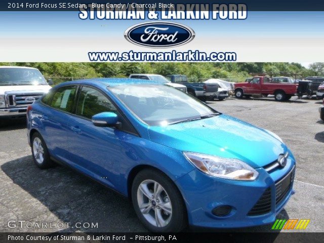 2014 Ford Focus SE Sedan in Blue Candy