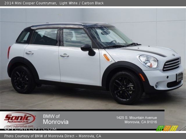 2014 Mini Cooper Countryman in Light White