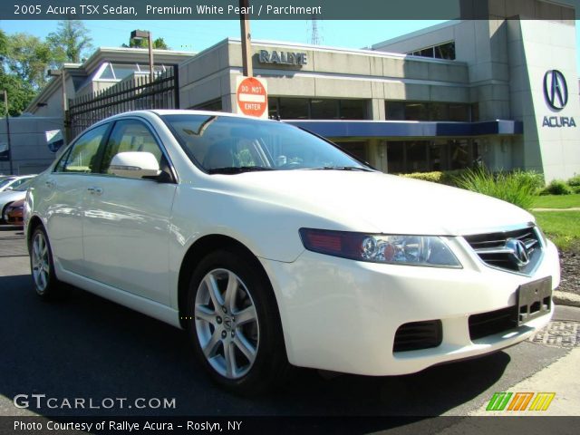 2005 Acura TSX Sedan in Premium White Pearl