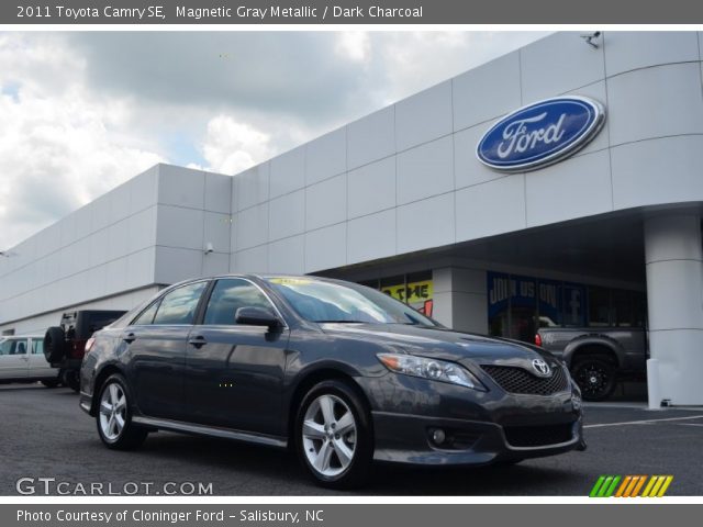 2011 Toyota Camry SE in Magnetic Gray Metallic