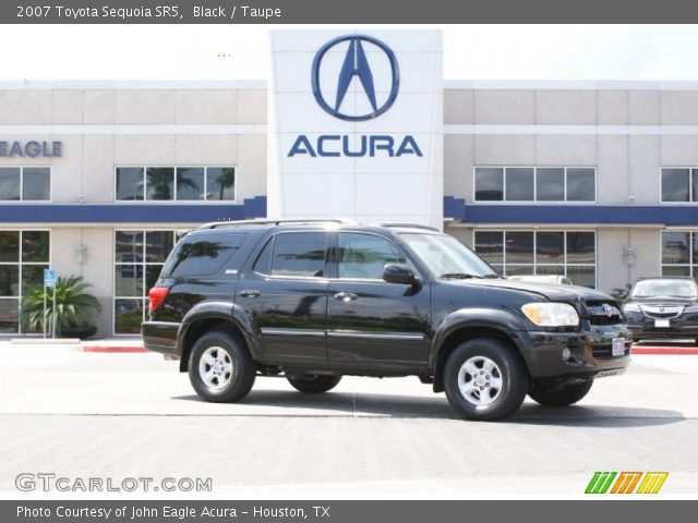 2007 Toyota Sequoia SR5 in Black