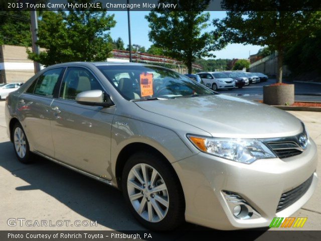 2013 Toyota Camry Hybrid XLE in Champagne Mica