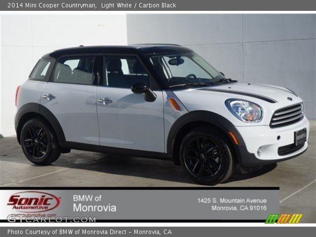 2014 Mini Cooper Countryman in Light White