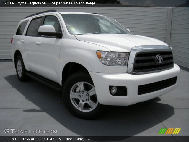 2014 Toyota Sequoia SR5 in Super White