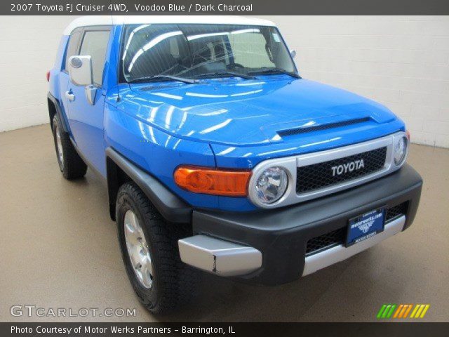 2007 Toyota FJ Cruiser 4WD in Voodoo Blue