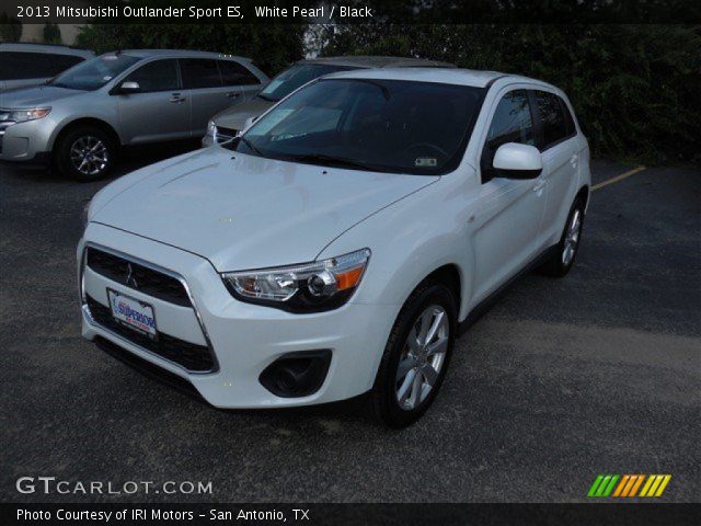 2013 Mitsubishi Outlander Sport ES in White Pearl