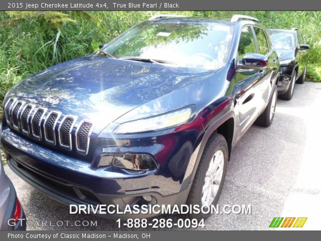 2015 Jeep Cherokee Latitude 4x4 in True Blue Pearl