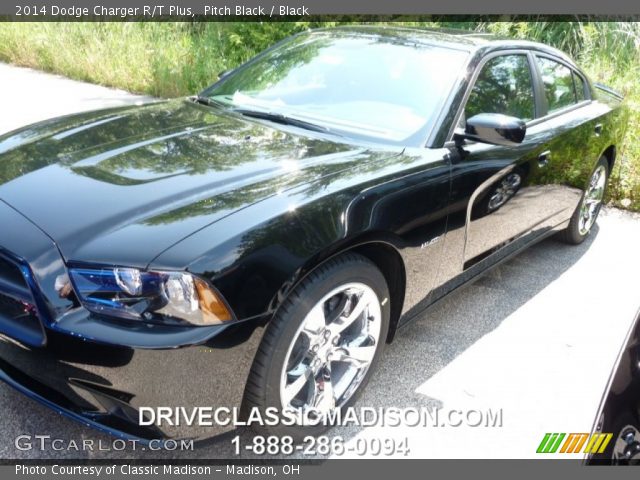 2014 Dodge Charger R/T Plus in Pitch Black
