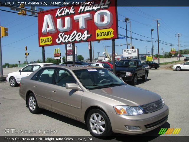 2000 Toyota Avalon XLS in Desert Sand Mica