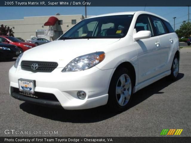 2005 Toyota Matrix XR in Super White