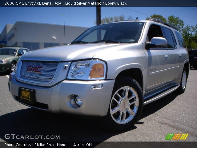 2006 GMC Envoy XL Denali 4x4 in Liquid Silver Metallic