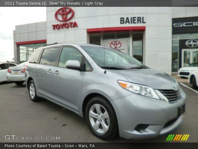 2011 Toyota Sienna LE in Silver Sky Metallic