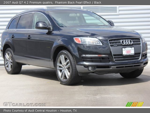 2007 Audi Q7 4.2 Premium quattro in Phantom Black Pearl Effect