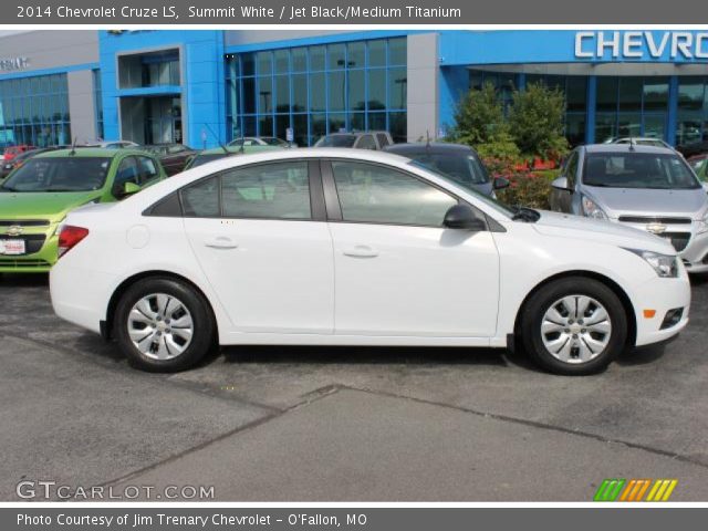 2014 Chevrolet Cruze LS in Summit White