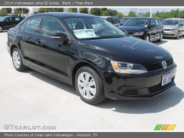 2014 Volkswagen Jetta SE Sedan in Black