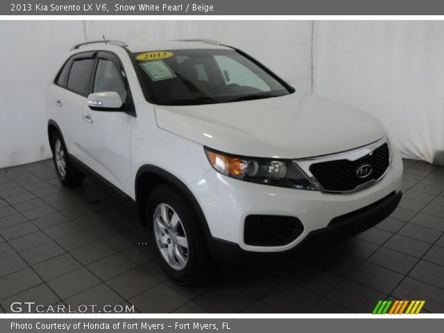 2013 Kia Sorento LX V6 in Snow White Pearl