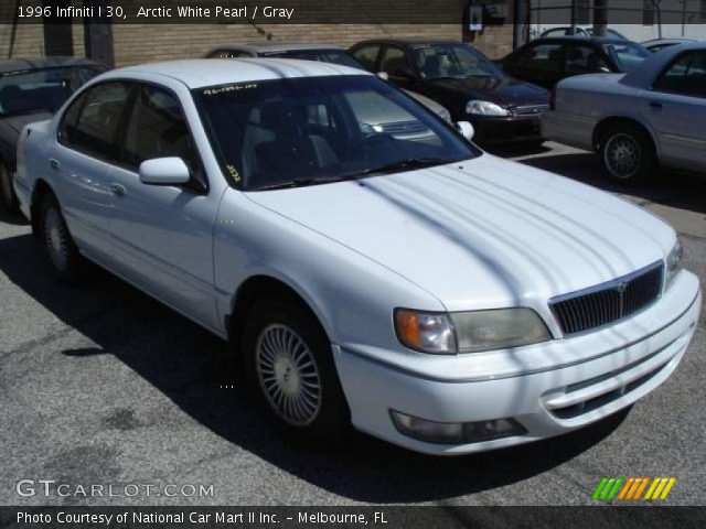 1996 Infiniti I 30 in Arctic White Pearl