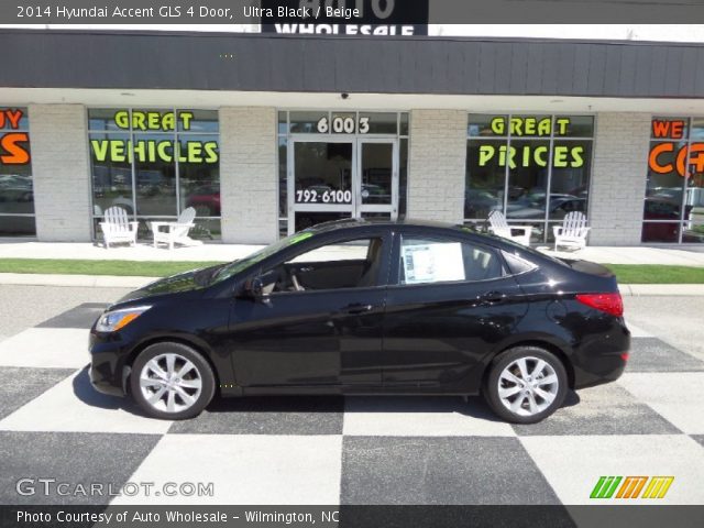 2014 Hyundai Accent GLS 4 Door in Ultra Black