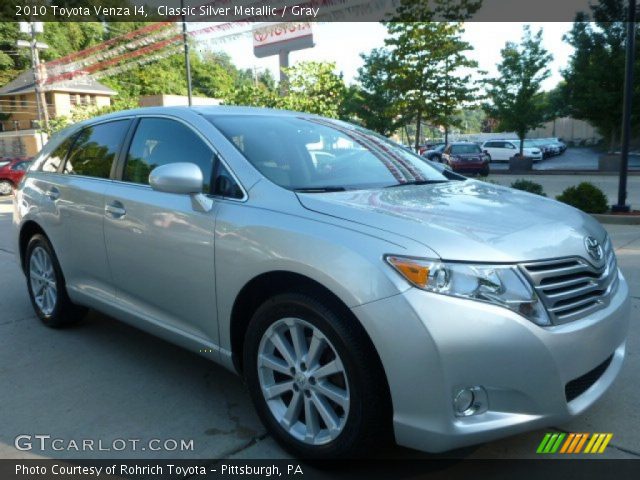 2010 Toyota Venza I4 in Classic Silver Metallic