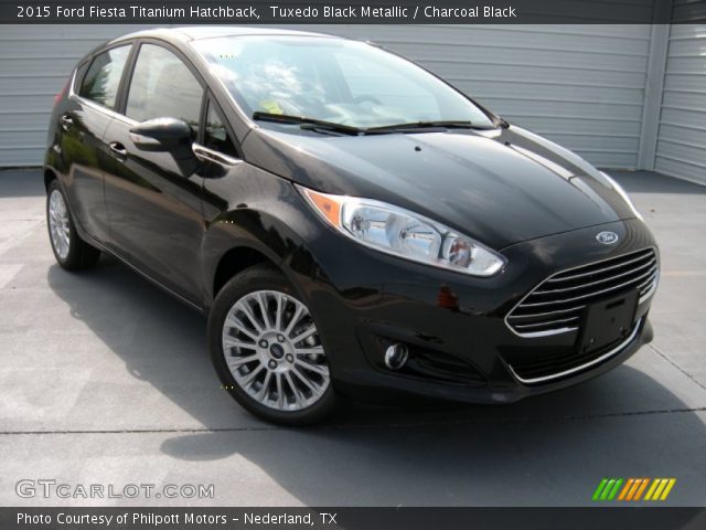2015 Ford Fiesta Titanium Hatchback in Tuxedo Black Metallic