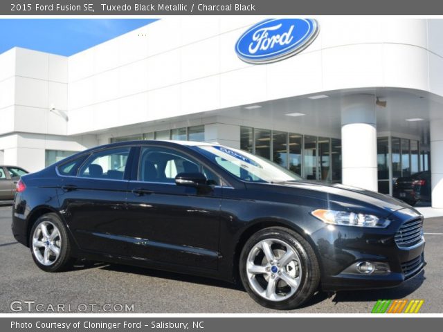 2015 Ford Fusion SE in Tuxedo Black Metallic
