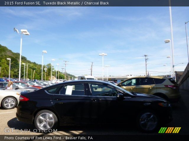 2015 Ford Fusion SE in Tuxedo Black Metallic